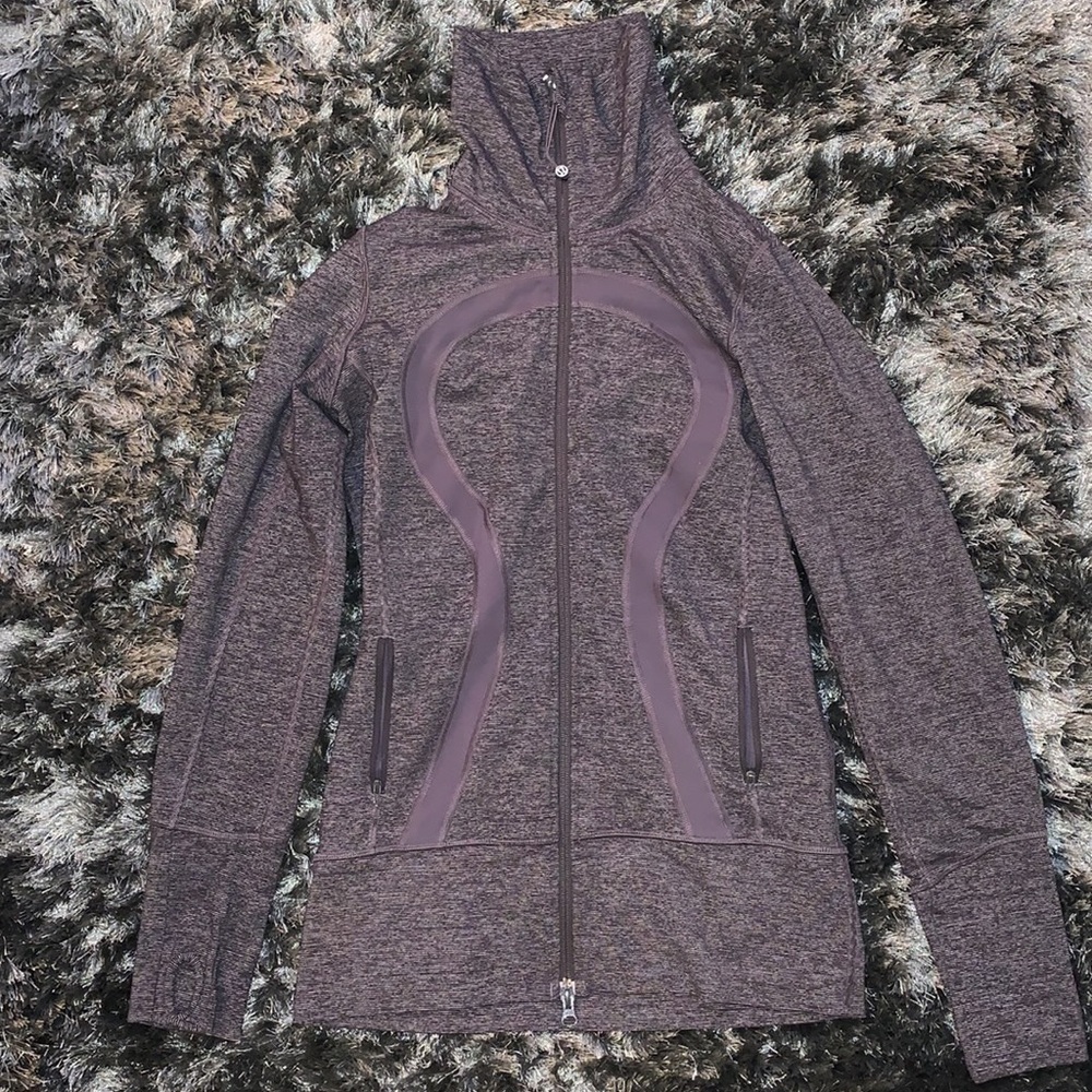 lululemon sweatshirt